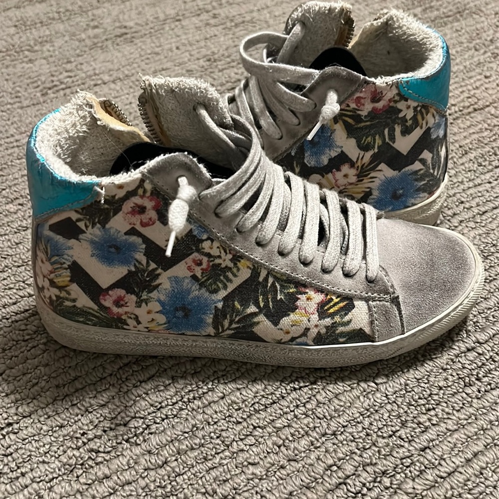 Fabulous suede and canvas high tops by P 448.  Size 7.